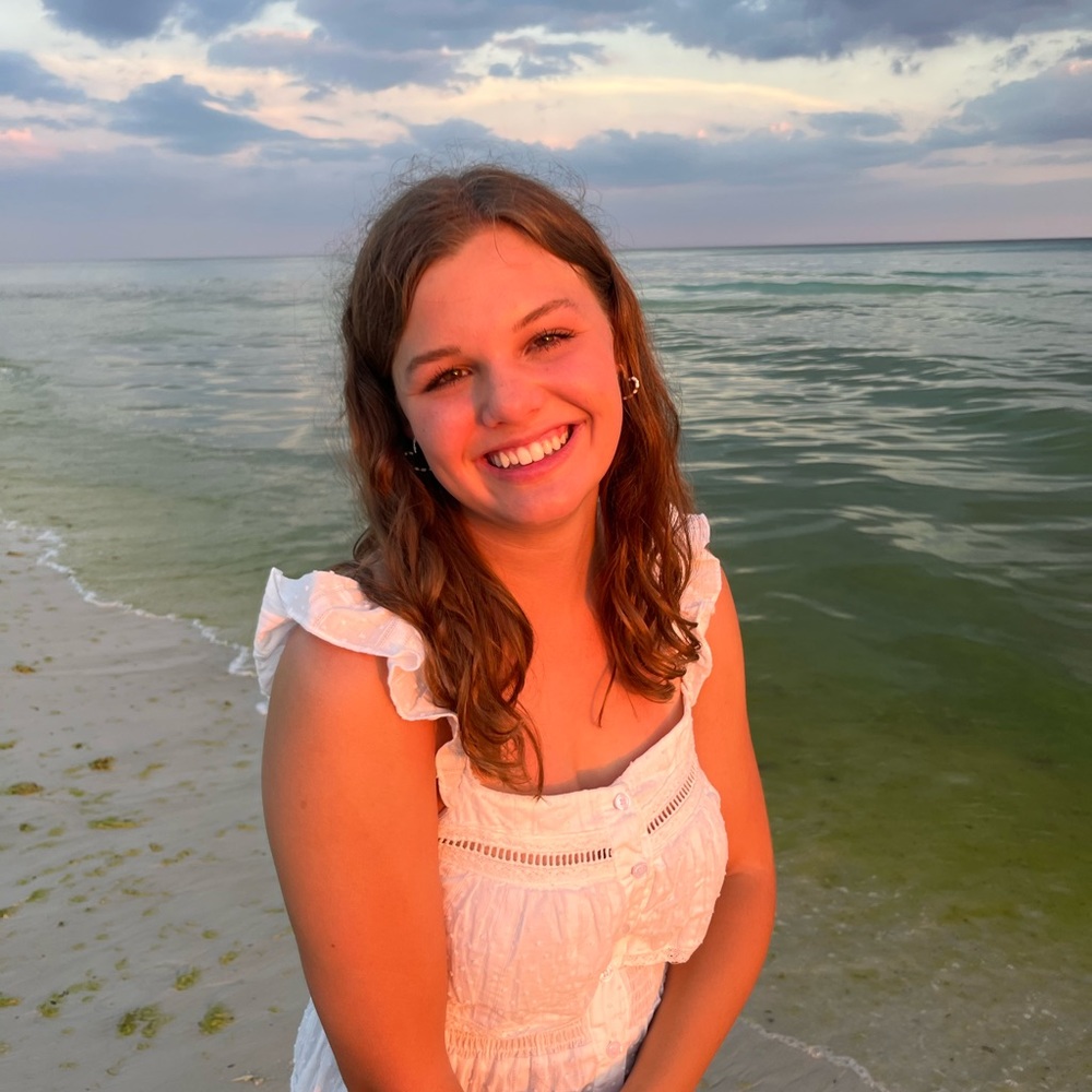 Meet your Posher, Lydia